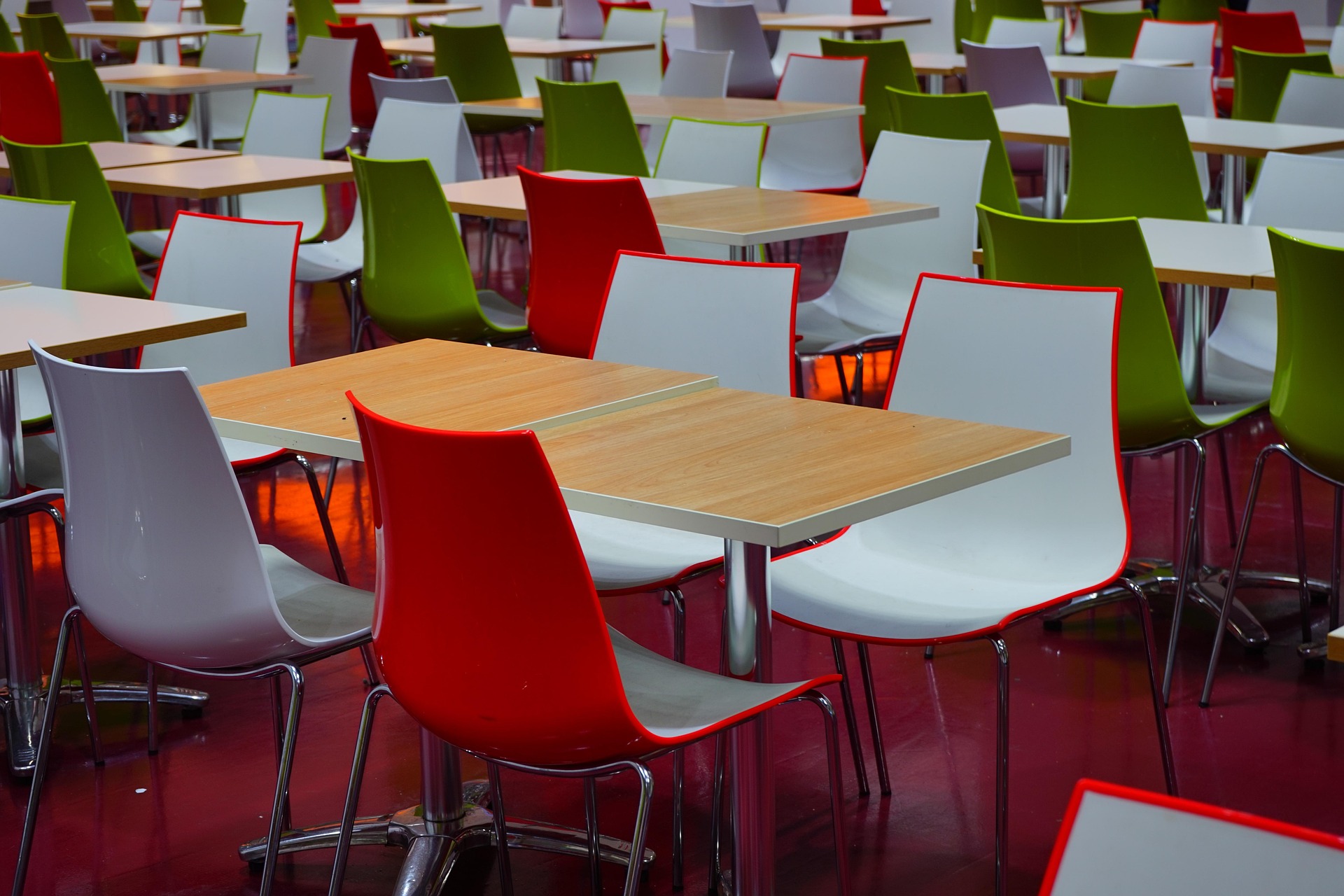 tables-461863_1920